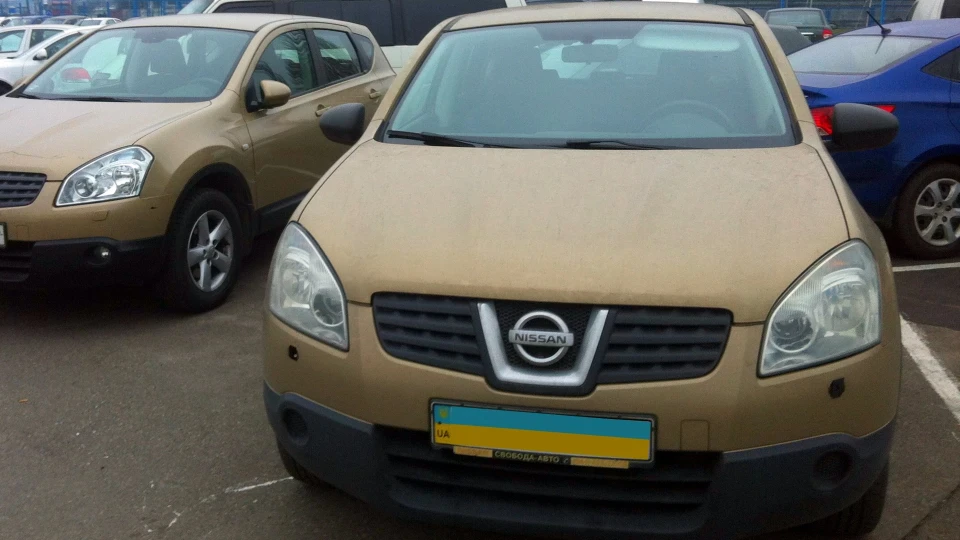 Nissan Qashqai 太マラ 1.6 MT 5
