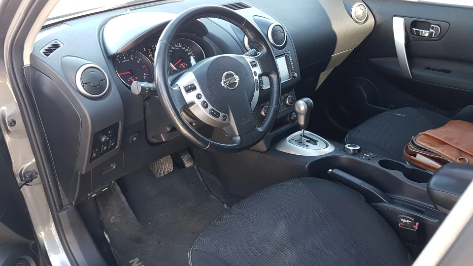 Nissan Qashqai 2.0, AWD 2