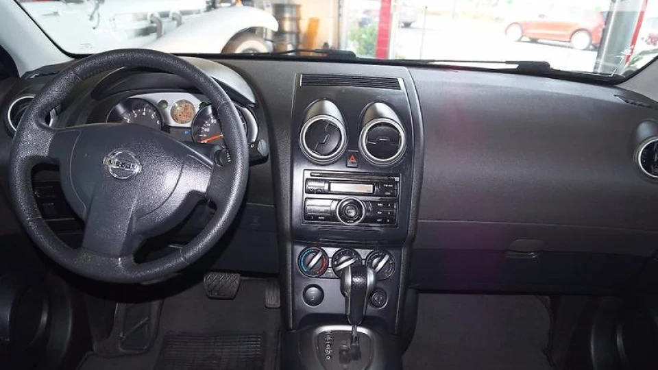 Nissan Qashqai 2.0 "Black Panther" 2