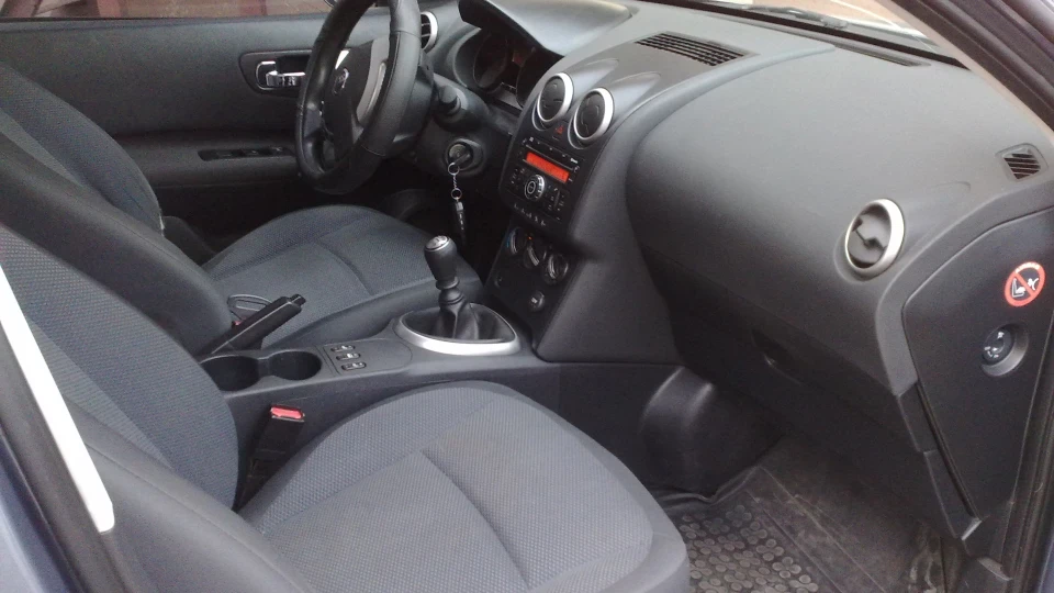 Nissan Qashqai 2007 2.0 6MT 2