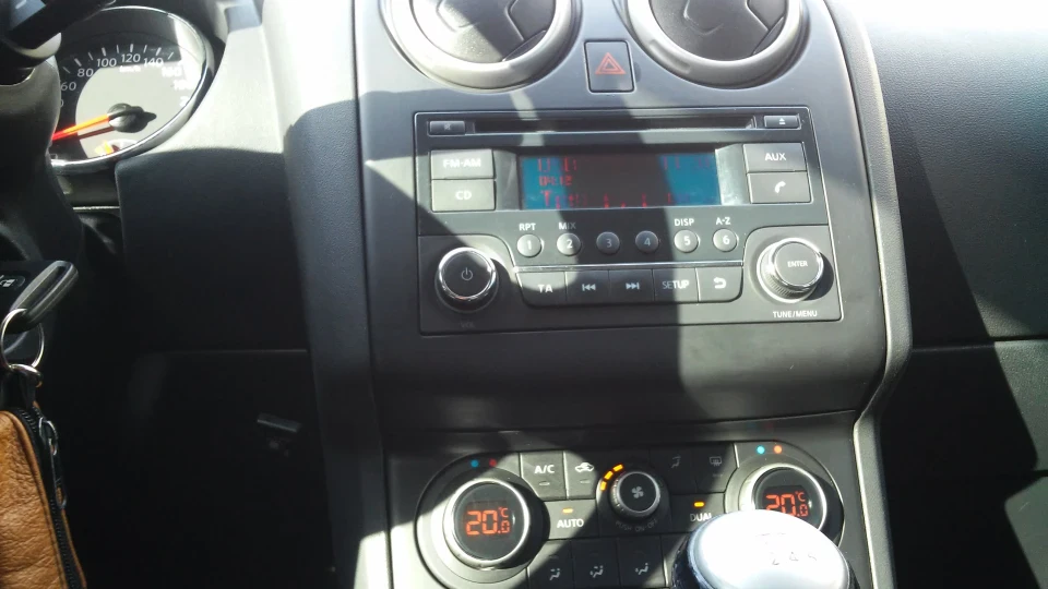 Nissan Qashqai 2.0МКПП передній привід! 5