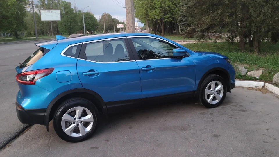 Nissan Qashqai Bluebird 2.0 3