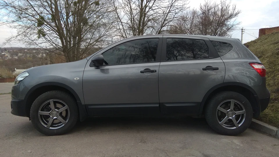 Nissan Qashqai graphitic 2