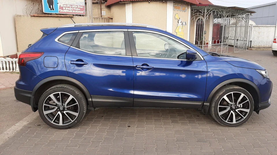 Nissan Qashqai Nissan Rogue Sport 4