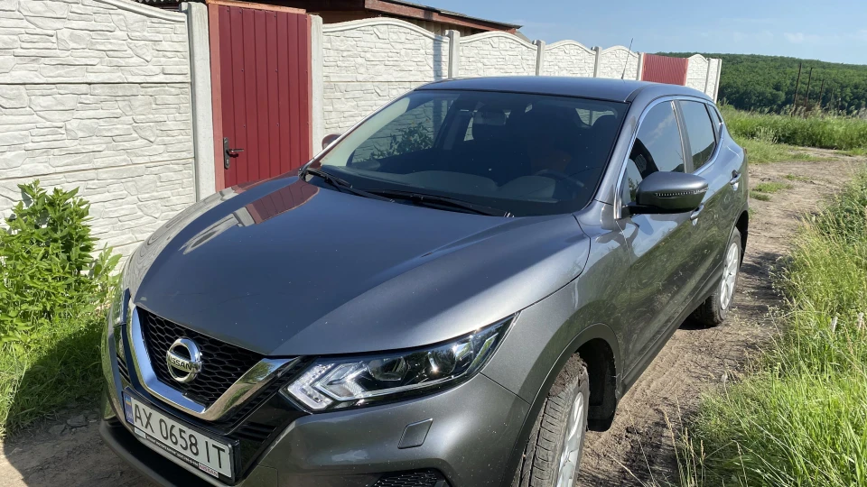 Nissan Qashqai Сірий на турбі 2