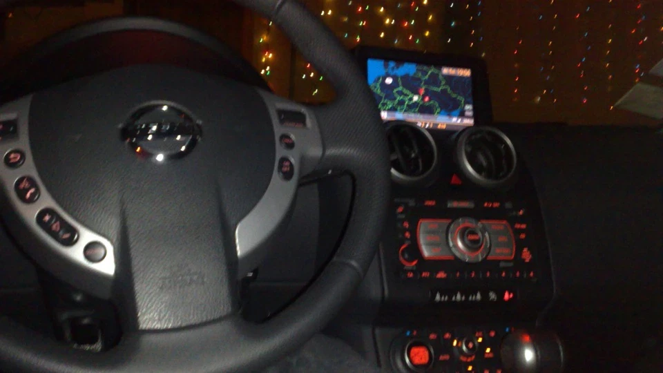 Nissan Qashqai срібний металік 4