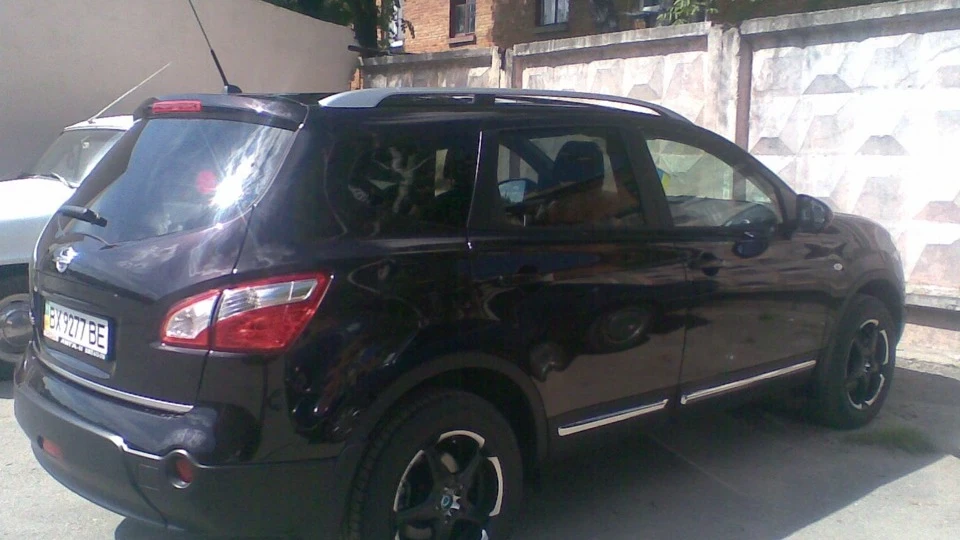 Nissan Qashqai+2 5