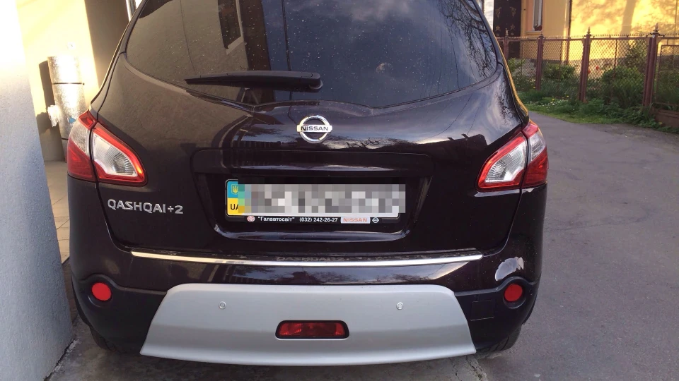 Nissan Qashqai+2 4