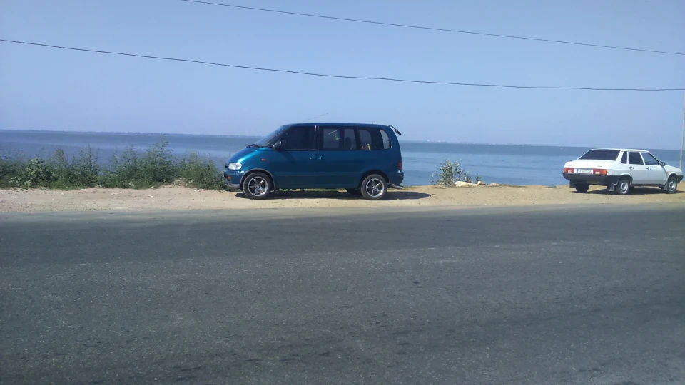 Nissan Serena 2