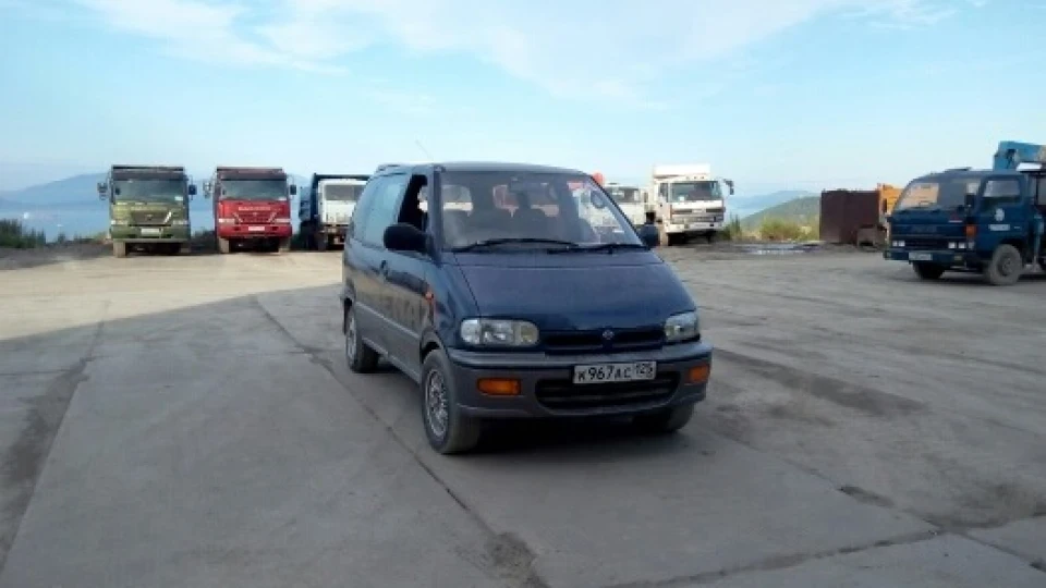 Nissan Serena 2