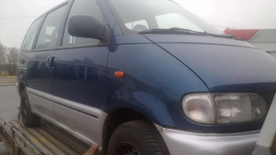 Nissan Serena 1.6 2