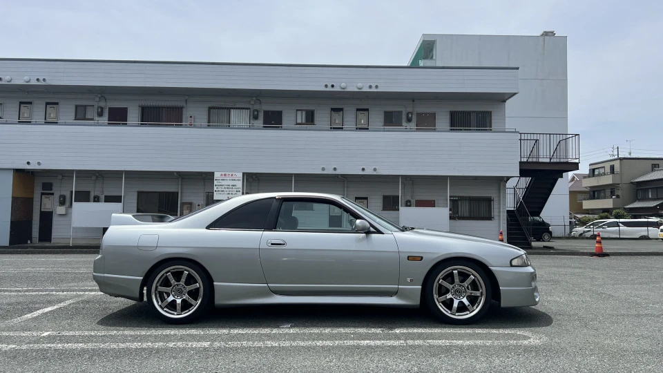 Nissan Skyline 5