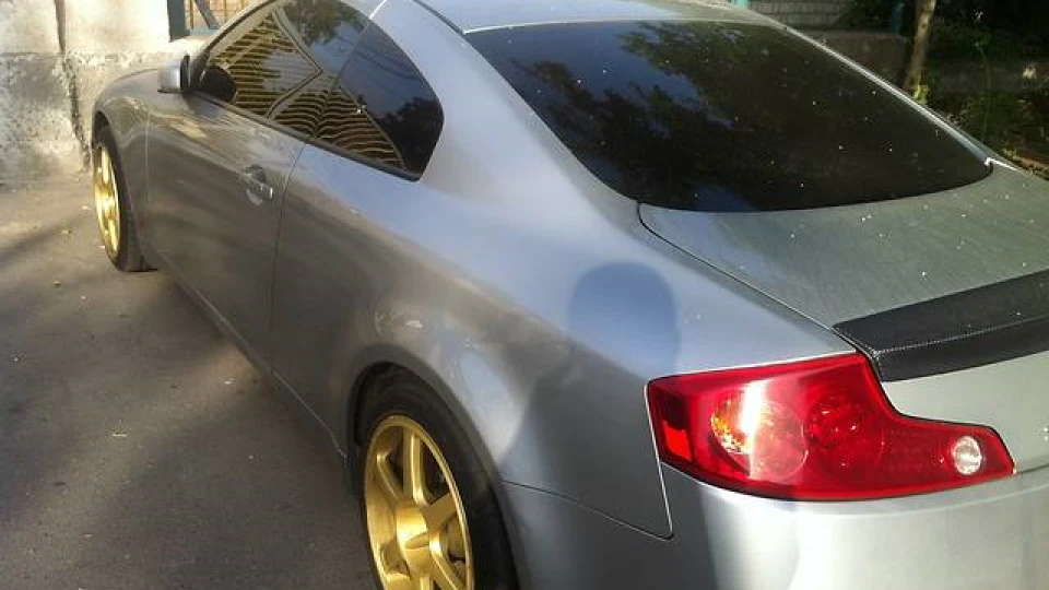 Nissan Skyline 4