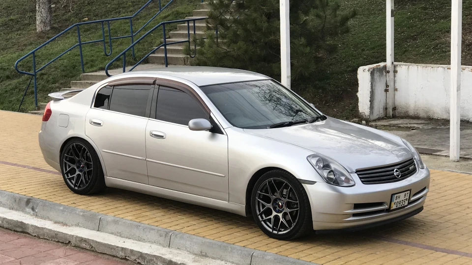 Nissan Skyline 3