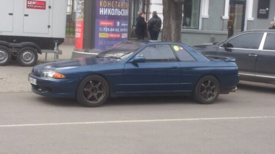 Nissan Skyline AUTECH track car 5