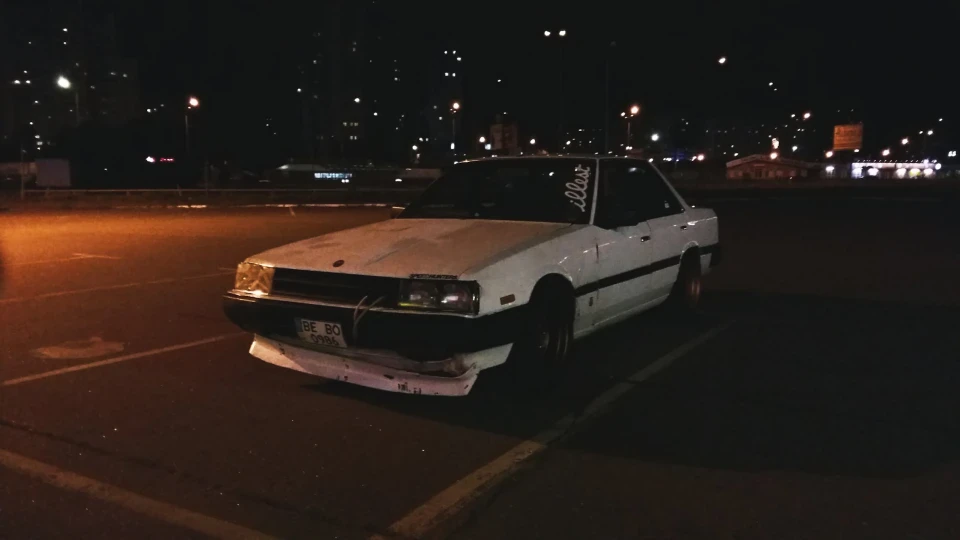 Nissan Skyline HR30 2