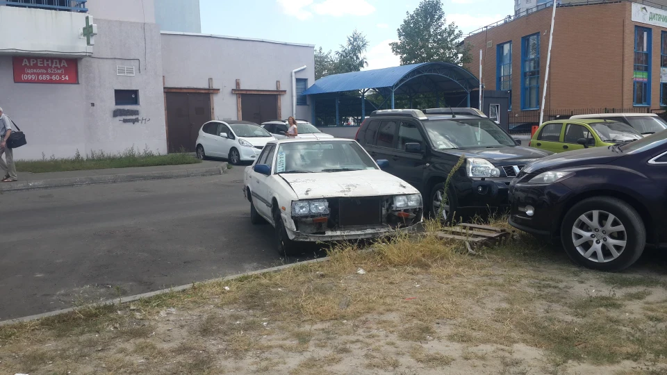 Nissan Skyline LHD 4