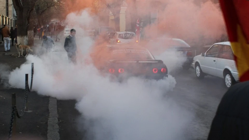 Nissan Skyline Low & Slow 2