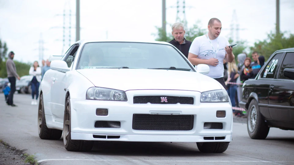Nissan Skyline R34 RB 26 DETT 2