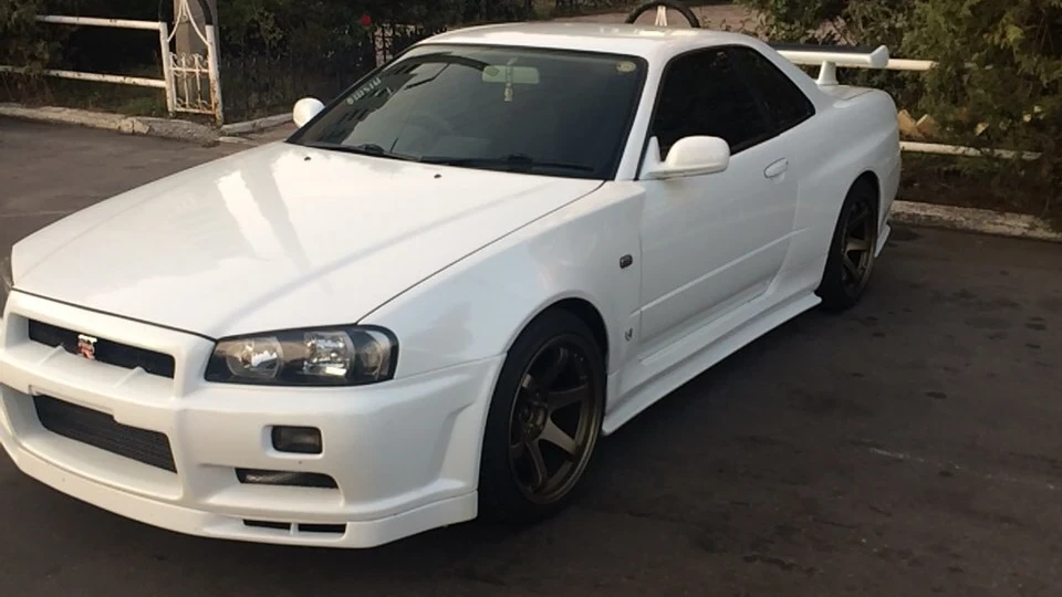 Nissan Skyline R34 RB 26 DETT 5