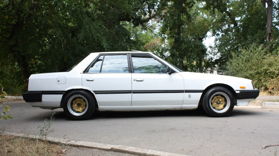 Nissan Skyline Бажана 2
