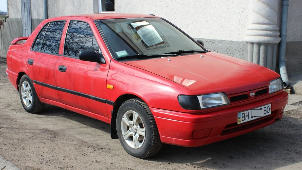 Nissan Sunny 2