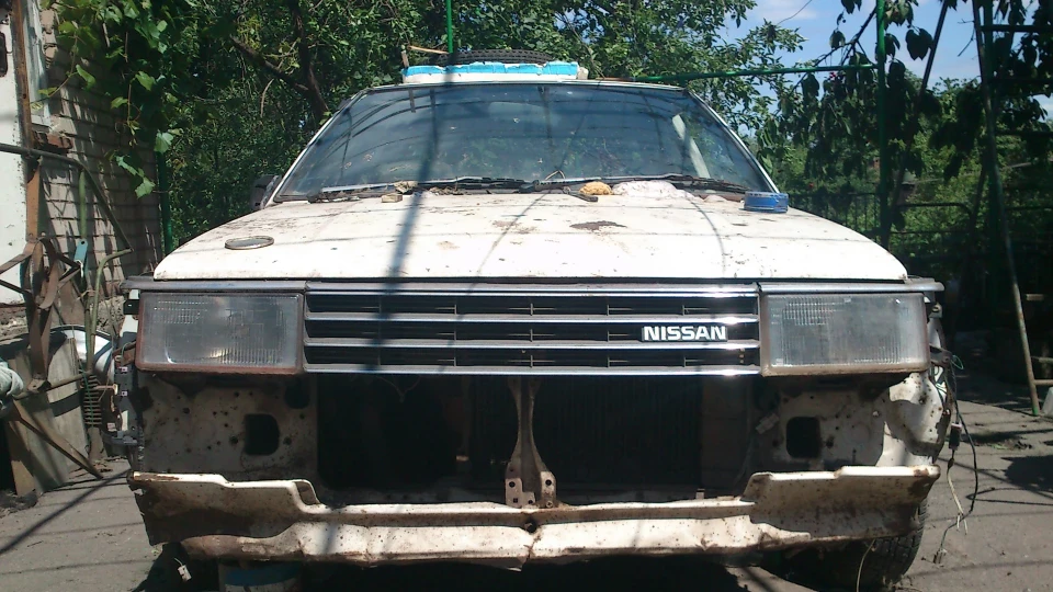 Nissan Sunny 2