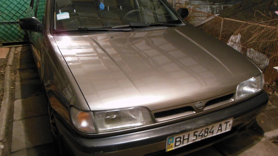 Nissan Sunny 2