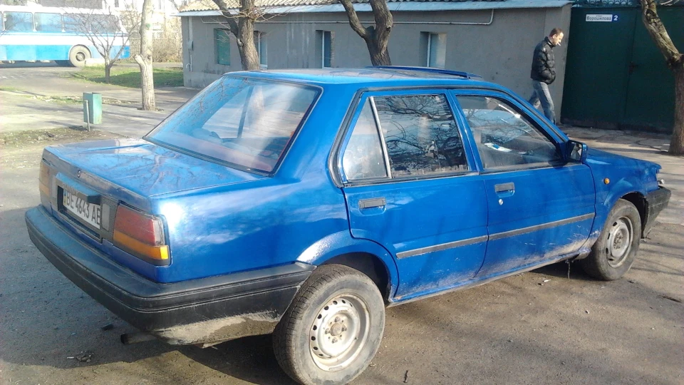 Nissan Sunny 2
