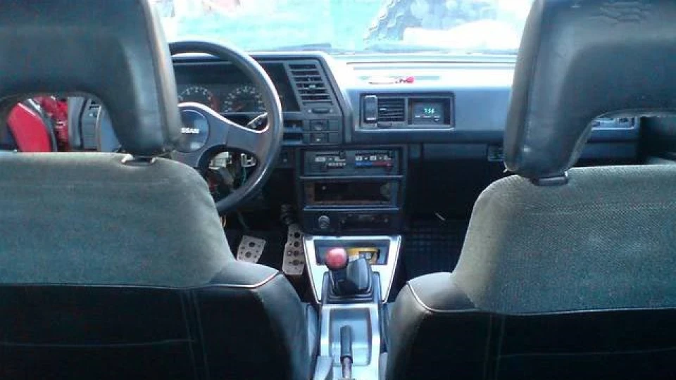 Nissan Sunny 3