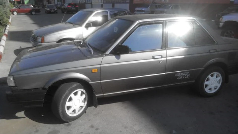 Nissan Sunny 2