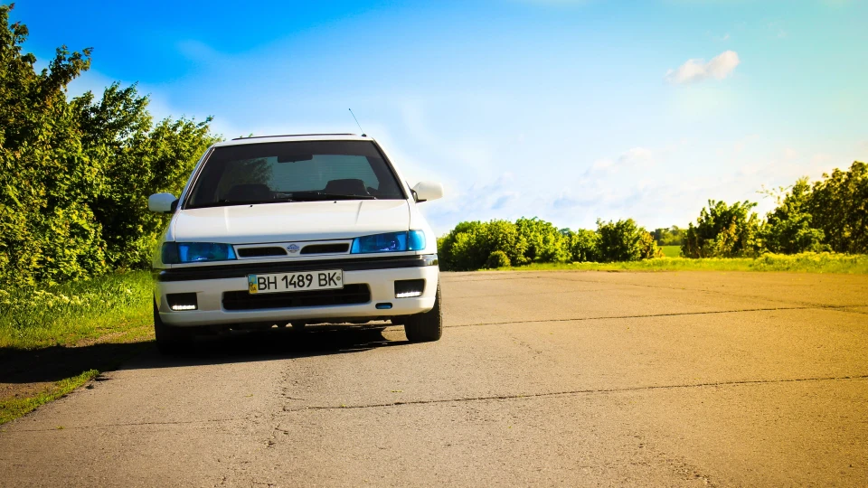 Nissan Sunny 2