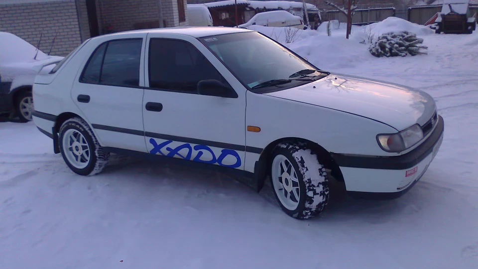 Nissan Sunny 2