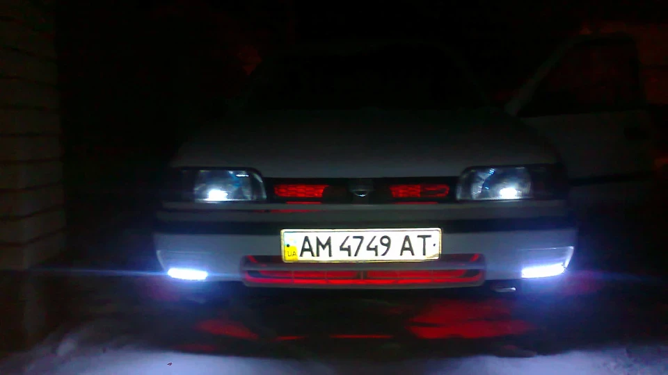 Nissan Sunny 3