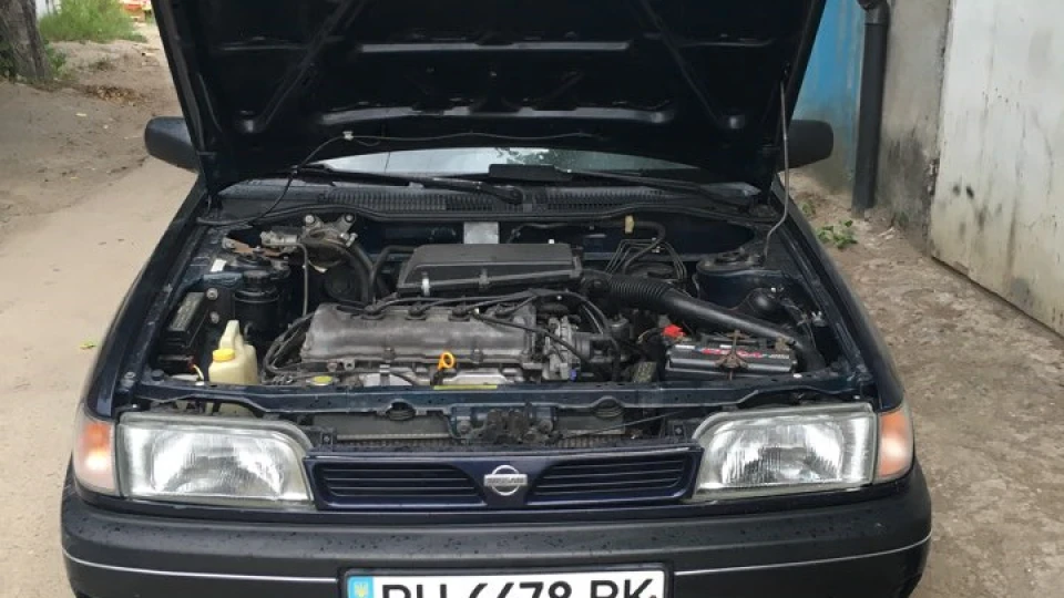 Nissan Sunny 2