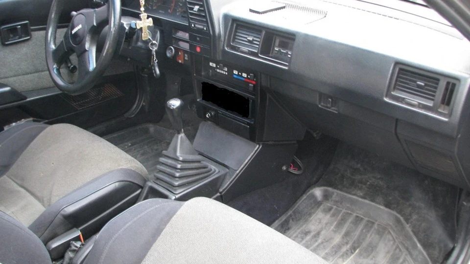Nissan Sunny 2