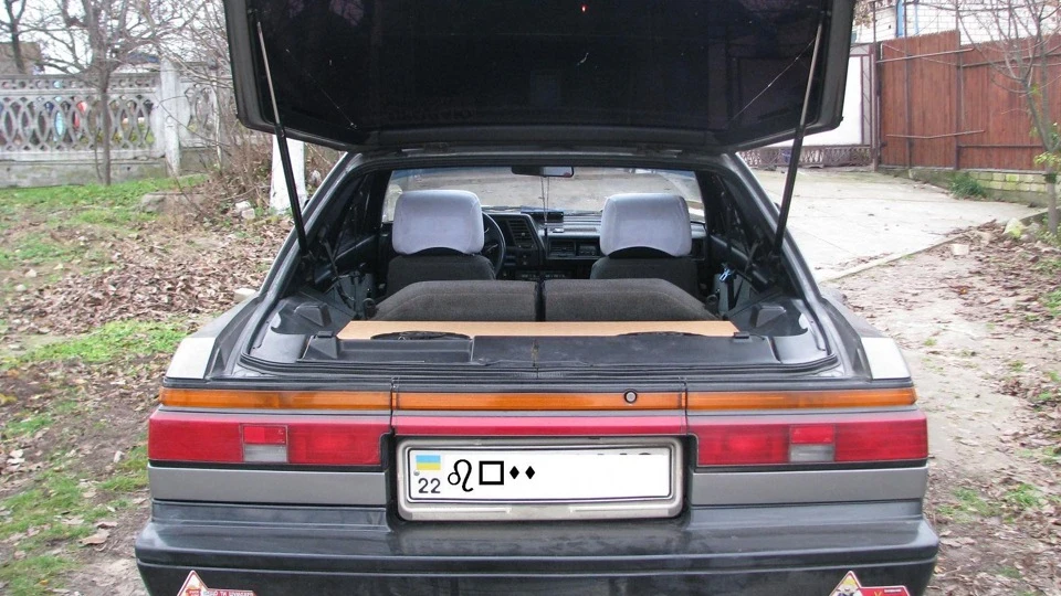 Nissan Sunny 4