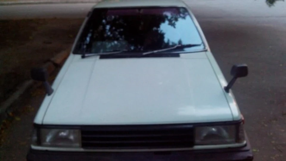 Nissan Sunny 1.3 бензин. 4