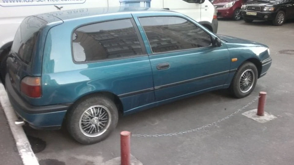 Nissan Sunny 1/4 16v 3