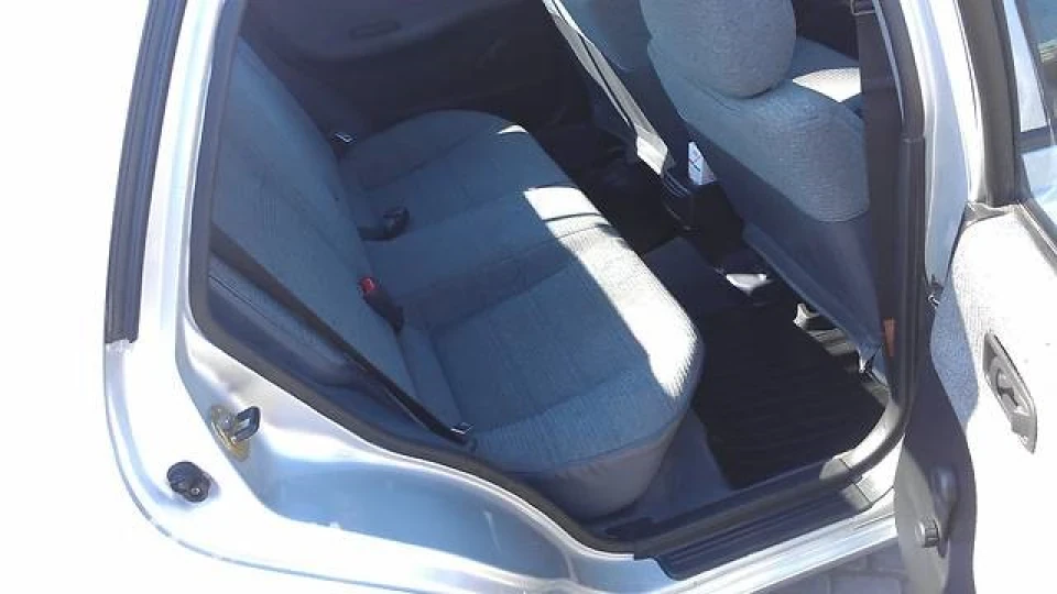 Nissan Sunny 1,4 LX 16V DONS LiftBack 2