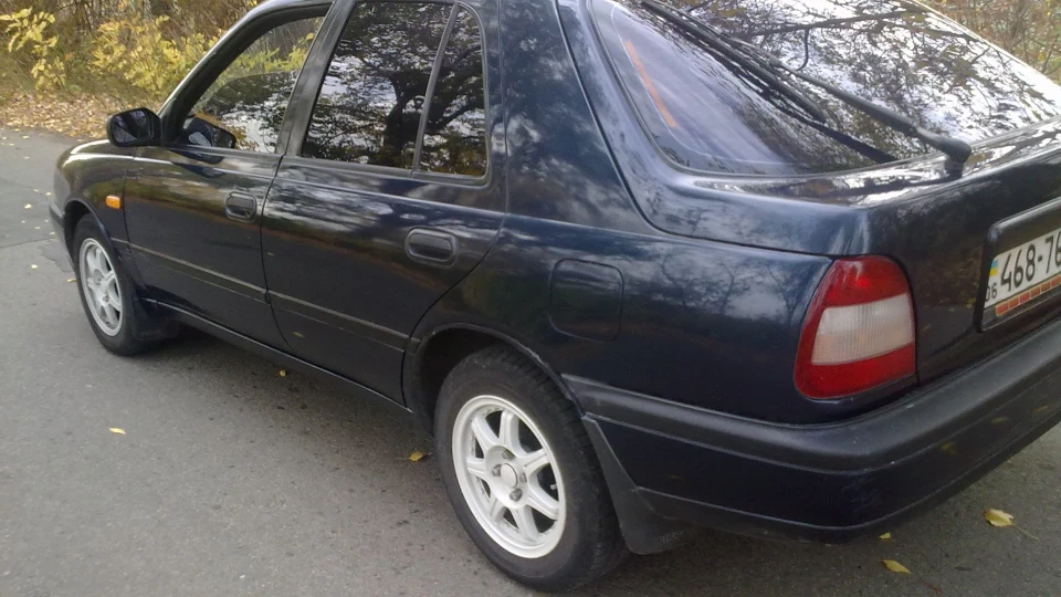Nissan Sunny 1.6 5