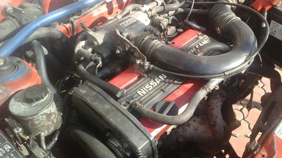 Nissan Sunny 1.8 GTI 2