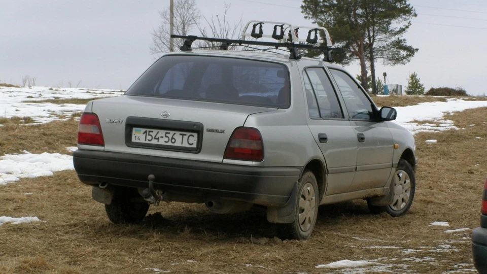 Nissan Sunny 2.0dLXСонячний Дизелек) 3