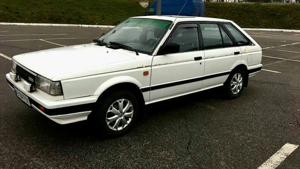 Nissan Sunny Біле ведмежа 4