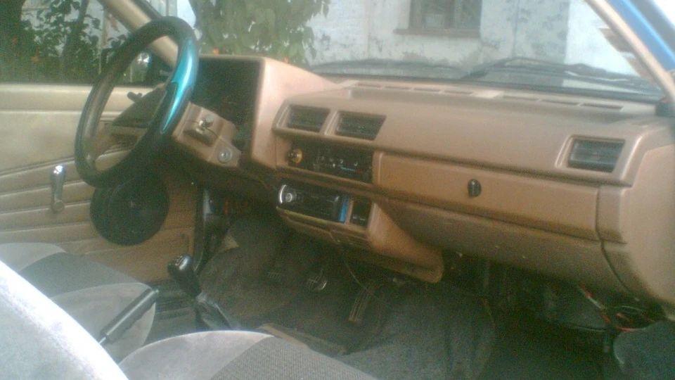Nissan Sunny coupe 5