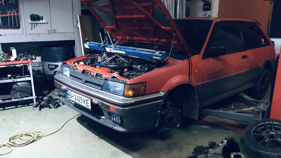 Nissan Sunny GTI 5