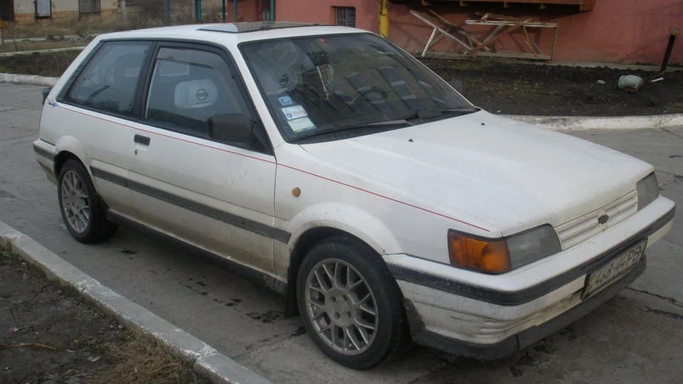 Nissan Sunny GTi 4