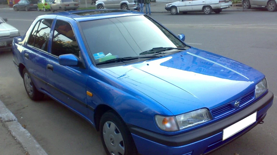 Nissan Sunny ластівка 4