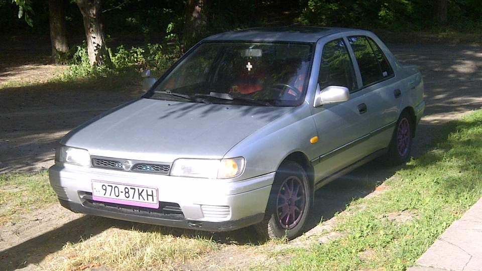Nissan Sunny N-14 4
