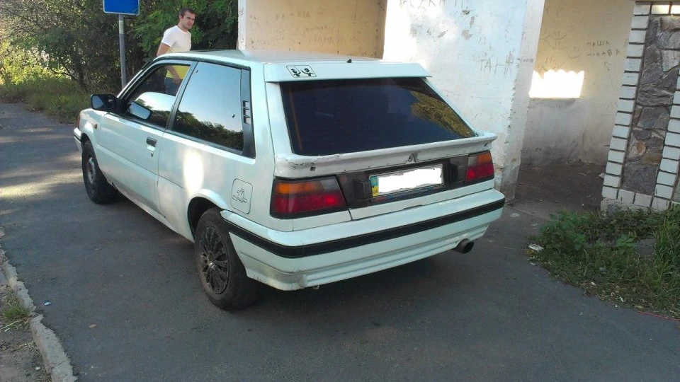 Nissan Sunny N13 4